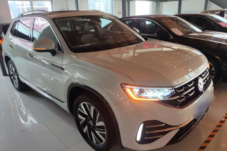 Used Volkswagen Tayron 2023 Revised Version 380TSI All-Wheel Drive R-Line High-Energy Edition
