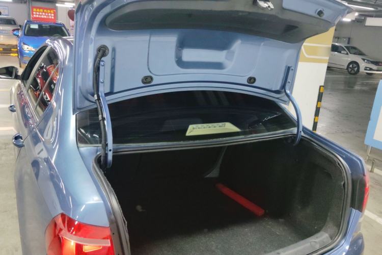 Used Volkswagen Lavida 2013 Revised Version 1.6L Automatic Luxury Edition