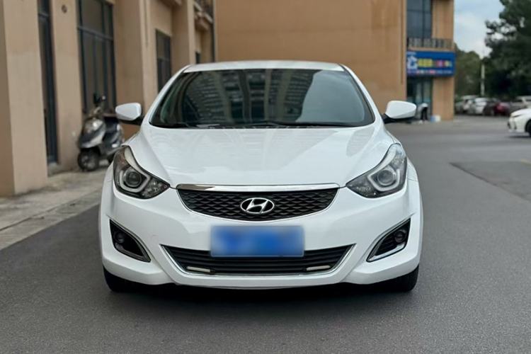 Used Hyundai Elantra 2016 1.6L Manual Fashion Edition
