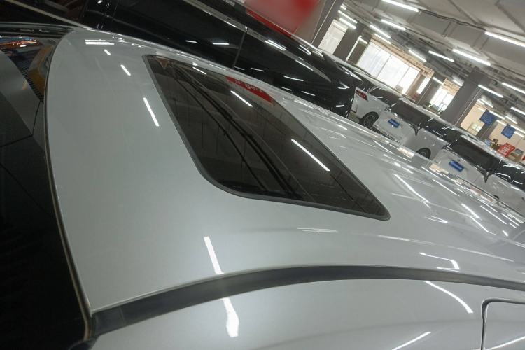 Used Toyota Sienna 2023 2.5L Hybrid Deluxe Edition
