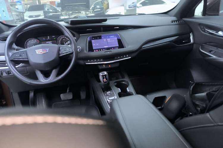 Used Cadillac XT4 2018 28T Two-Wheel Drive Tech Version
