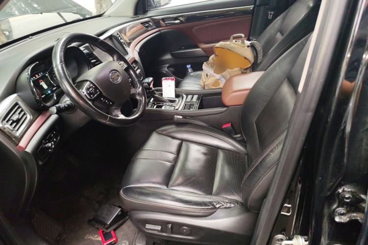 Used GAC Trumpchi GS8 2017 320T Two-Wheel Drive Luxury Smart Connectivity Version (7 Seats)