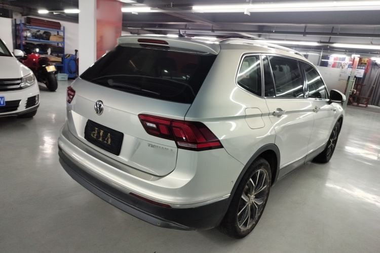 Used Volkswagen Tiguan L 2019 330TSI Automatic Two-Wheel Drive Smart Luxury Version China V Emission Standard