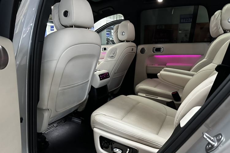 Used Li Auto L8 2024 PRO Model
