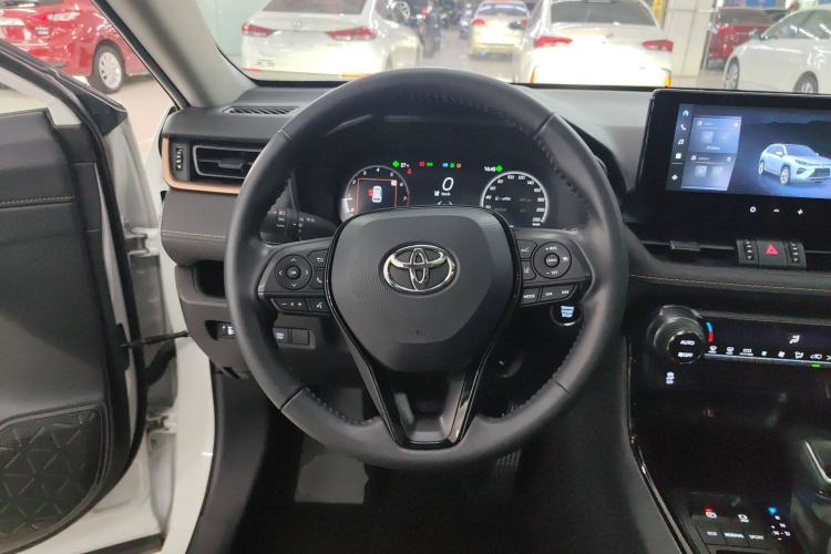 Used Toyota Wildlander 2024 2.0L CVT Two-Wheel Drive Luxury PLUS Edition
