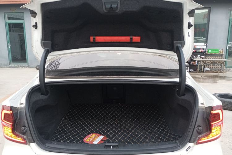 Used Volvo S60 2021 T4 Zhiyi Luxury Edition