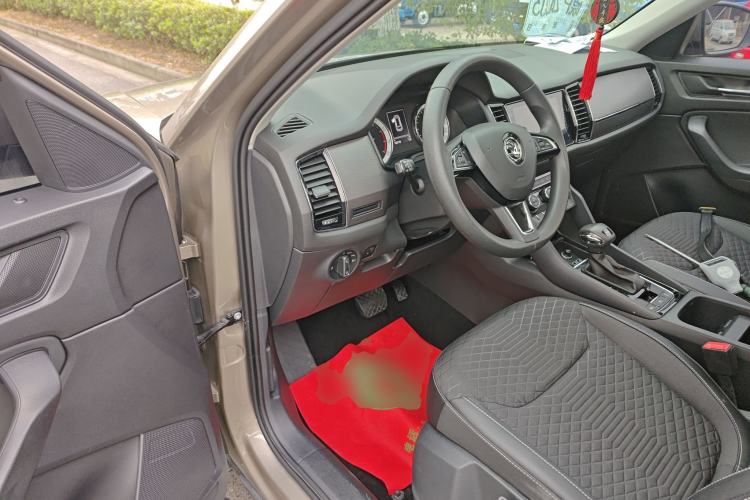 Used Skoda Kodiaq 2018 Facelifted TSI330 5-Seater Two-Wheel-Drive Comfort Edition
