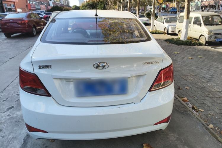 Used Hyundai Verna 2014 1.4L Manual Smart GLS Trim

