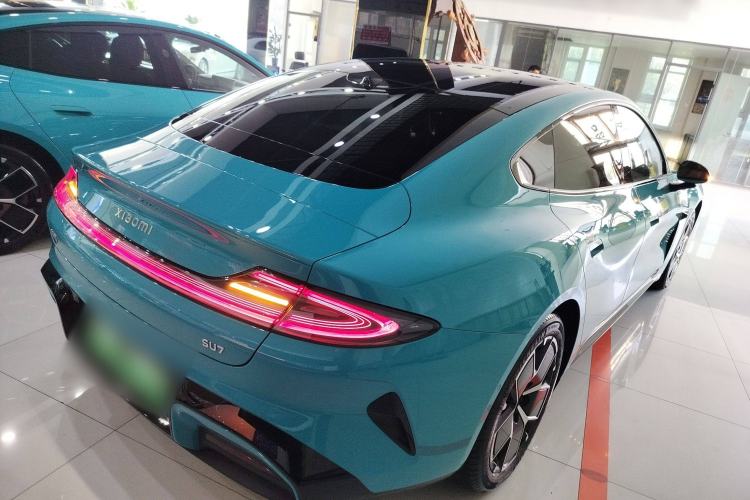 Used  SU7 2024 Rear-Drive Ultra-Long Range Advanced Pro-Level Intelligent Driving Version
