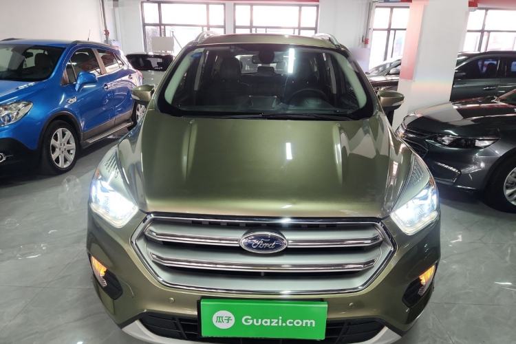 Used Ford Kuga 2018 EcoBoost 180 Two-Wheel-Drive Platinum Edition
