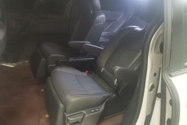 Used Toyota Sienna 2024 2.5L Hybrid Luxury Edition