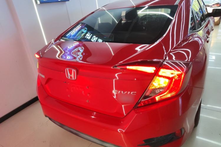 Used Honda Civic 2016 220TURBO CVT Luxury Edition
