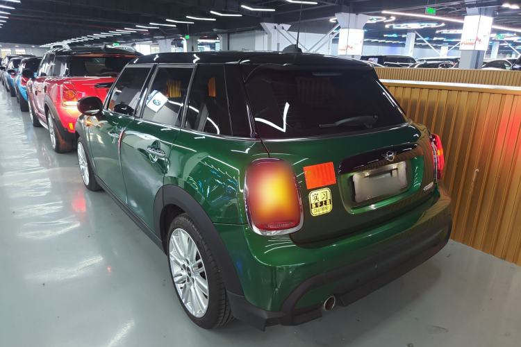 Used  MINI 2022 Updated 1.5T COOPER Classic Edition Five-Door Version
