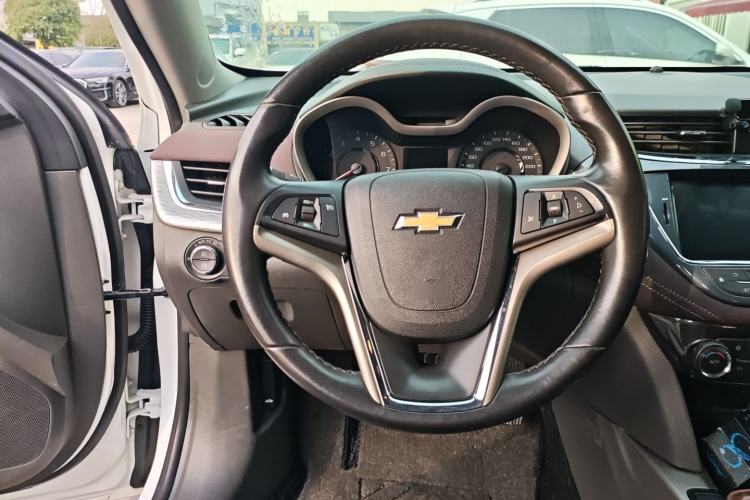 Used Chevrolet Malibu 2016 2.0L Automatic Luxury Edition
