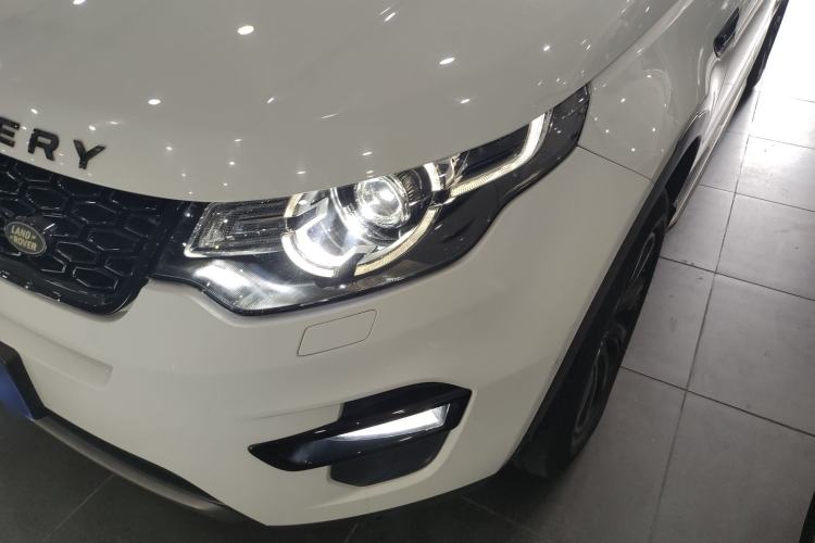 Used Land Rover Discovery Sport 2019 240 PS SE Version China VI Standard
