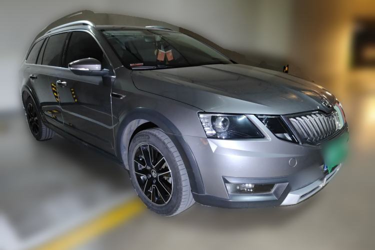 Used Skoda Octavia 2018 Station Wagon TSI230 DSG Luxury Edition