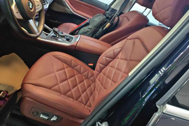 Used BMW X5 2022 Restyled xDrive 30Li Luxury Version M Sport Package
