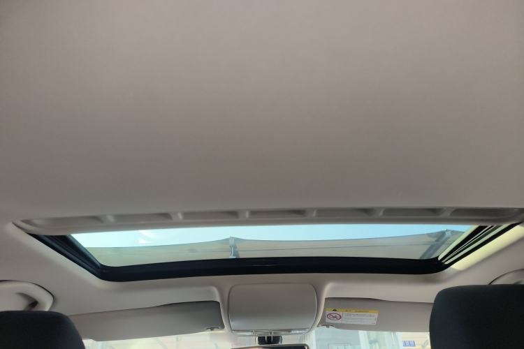 Used Volkswagen Polo 2016 1.6L Cross Polo Automatic
