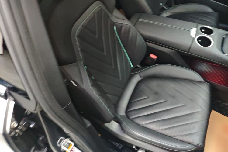 Used  SL03 2025 Range-Extended Elite Version