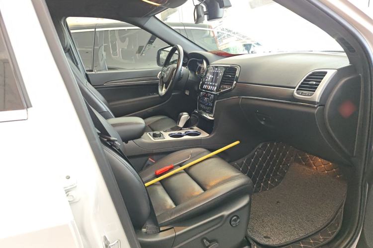 Used  Grand Cherokee 2020 3.0L Elite Navigation Edition
