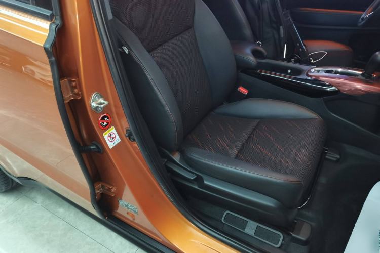 Used Honda XR-V 2015 1.8L EXi CVT Comfort Version
