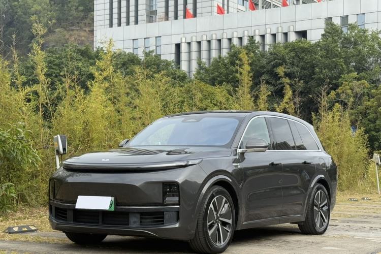 Used Li Auto L8 2024 PRO Model
