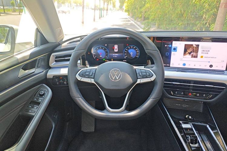 Used Volkswagen Lamando 2024 Lavida L 280TSI DSG Cool & Spicy Edition
