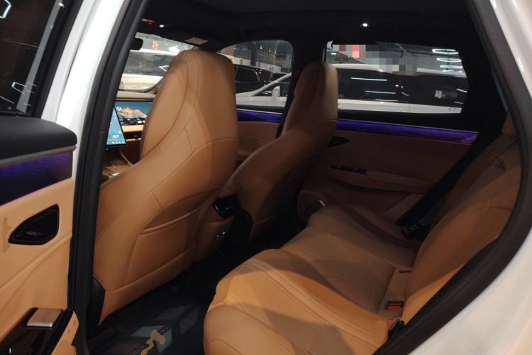 Used  L7 2025 EM-i 115km Exploration+ Edition