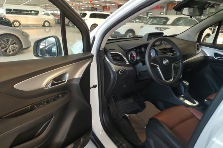 Used Buick Encore 2015 1.4T Automatic Two-Wheel Drive Urban Elite Version
