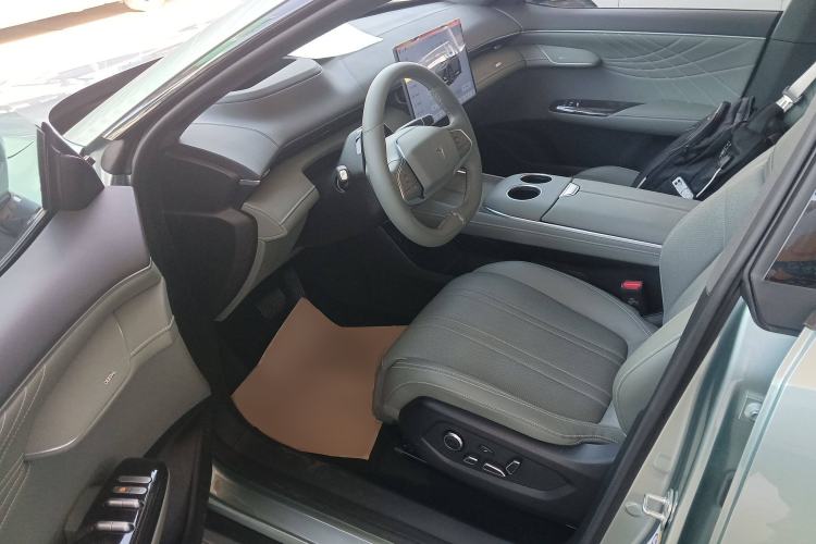 Used  S07 2024 520Max Qiankun Intelligent Driving ADS SE Pure Electric Version
