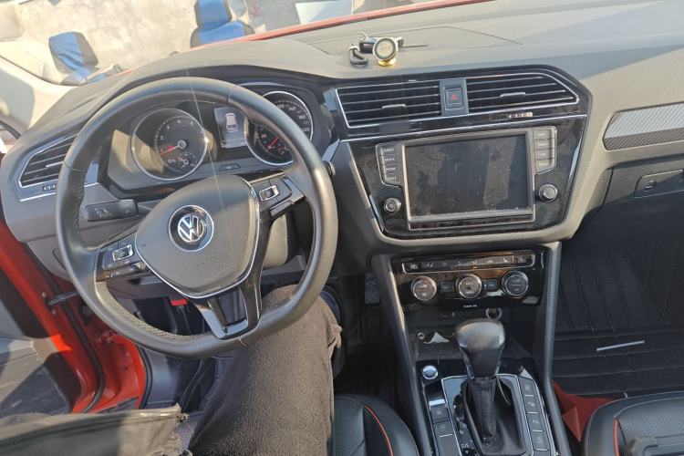 Used Volkswagen Tiguan L 2018 330TSI Automatic Two-Wheel Drive Flagship Edition
