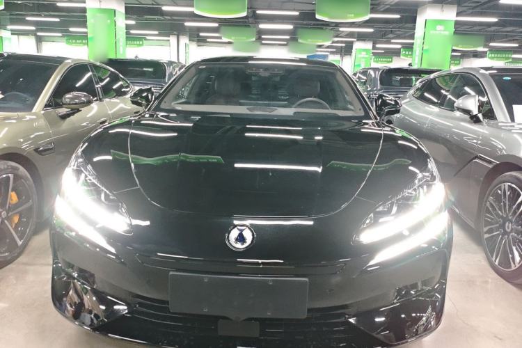 Used Denza Z9GT 2024 1100 Four-Wheel Drive Ultra Version
