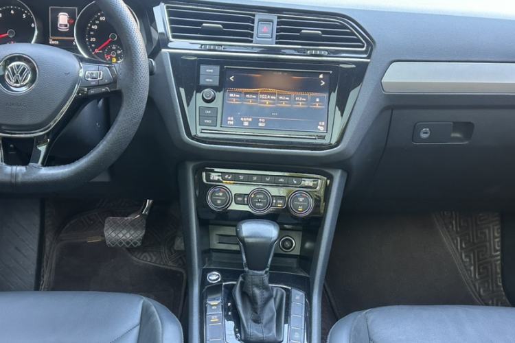 TDK.VehicleDetails.img