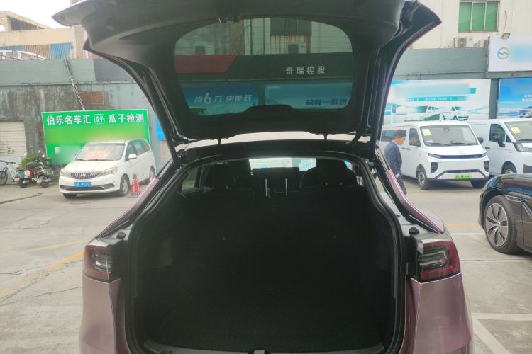 Used Tesla Model Y 2021 Standard Range Rear-Wheel Drive Version