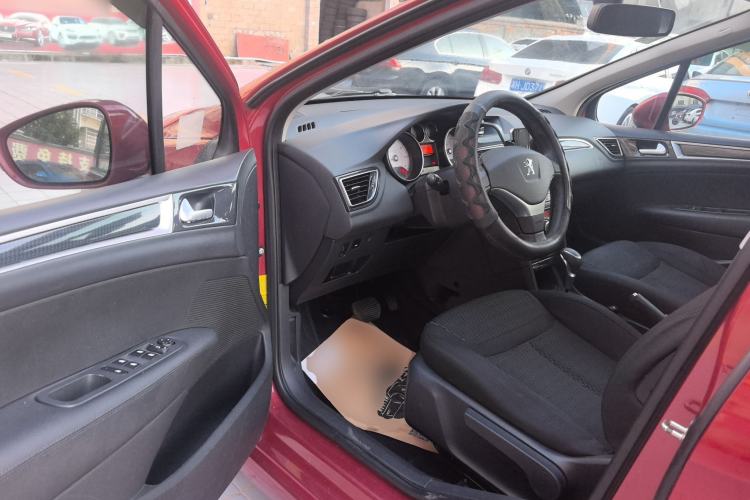 Used Peugeot 308 2014 Enjoy Edition Classic 1.6L Automatic Premium Model
