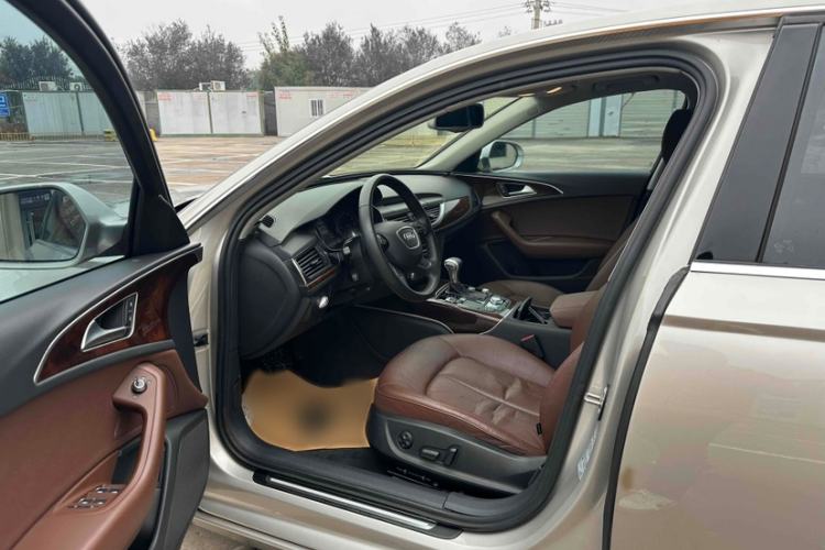 Used Audi A6L 2015 30 FSI Millionth Anniversary Comfort Model
