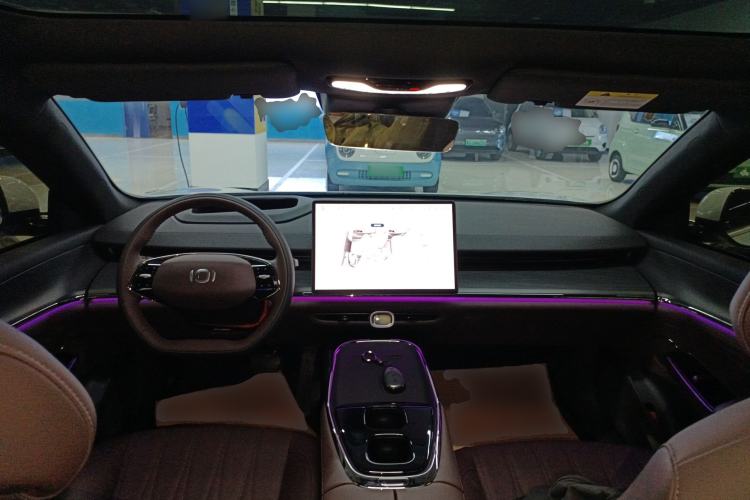 Used  A07 2025 Blue Whale Range-Extending Version 230 Flagship Model