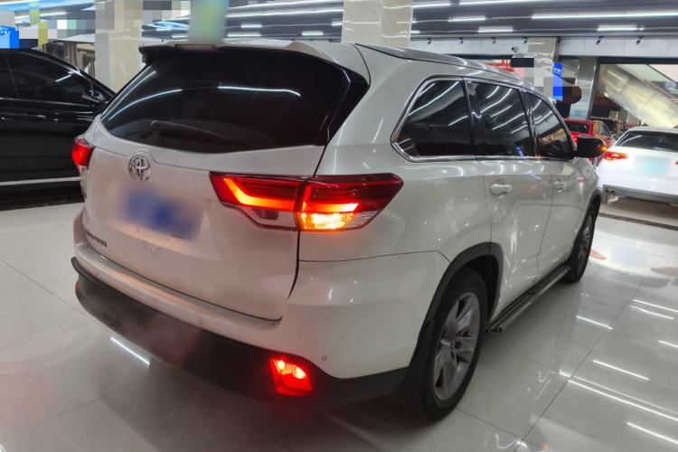 Used Toyota Highlander 2018 2.0T Four-Wheel Drive Luxury Edition 7 Seats China V Emission Standard
