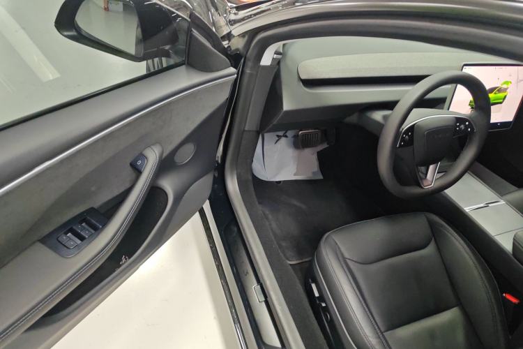 Used Tesla Model 3 2023 Long-Range All-Wheel-Drive Version