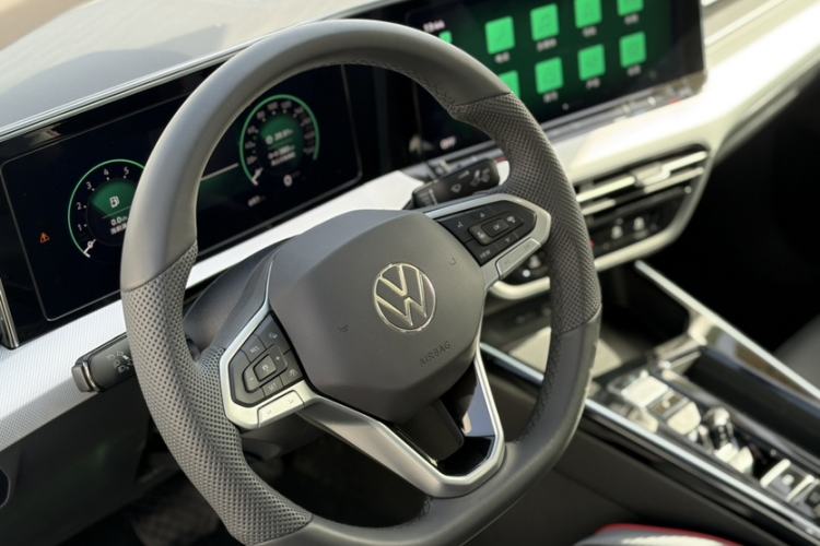 Used Volkswagen Lamando 2025 Lavida L 280TSI DSG Cool & Spicy Edition
