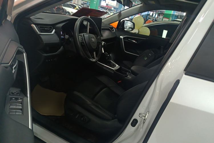 Used Toyota Wildlander 2021 2.0L CVT Two-Wheel Drive Luxury Edition
