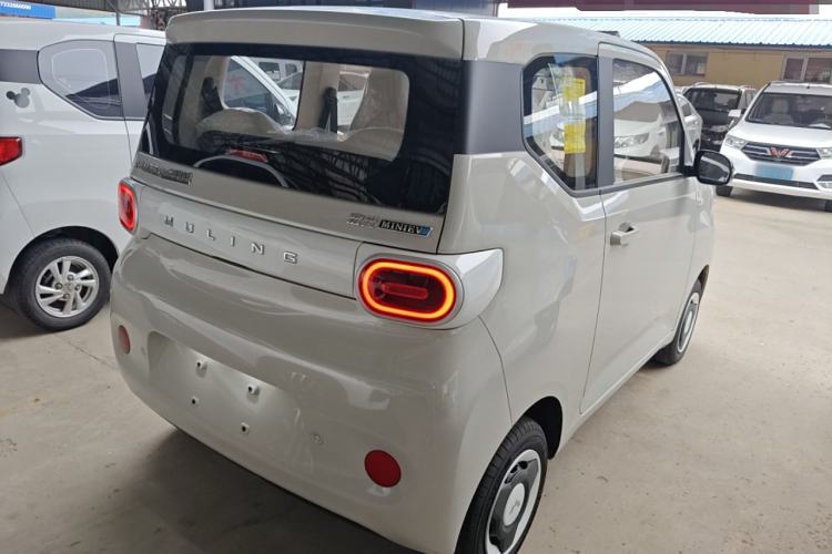 Used Wuling Hongguang MINIEV 2024 3rd Generation 215km Youth Edition
