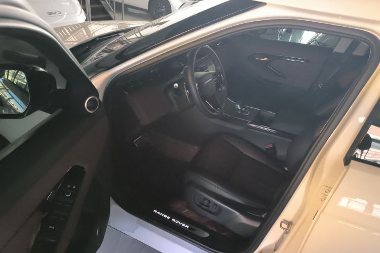 Used Land Rover Range Rover Evoque 2024 Aurora L 249 PS Prestige Light-Chasing Edition