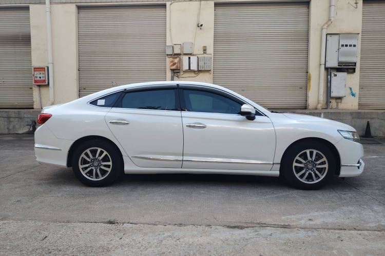 Used Honda Spirior 2015 2.0L Prestige Edition
