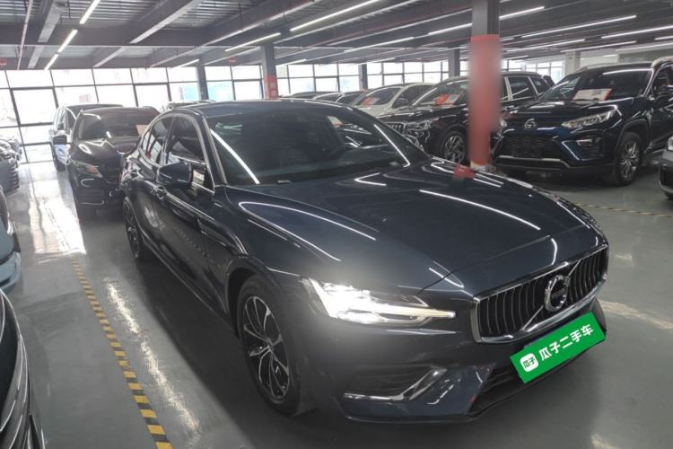 Used Volvo S60 2022 B4 Zhiyi Luxury Edition