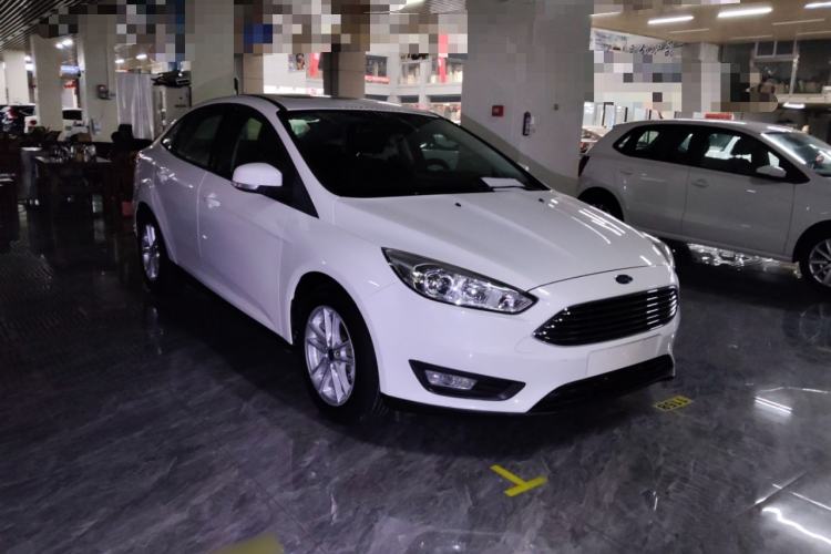 Used Ford Focus 2018 Sedan Classic 1.6L Automatic Trendy SmartDrive Edition
