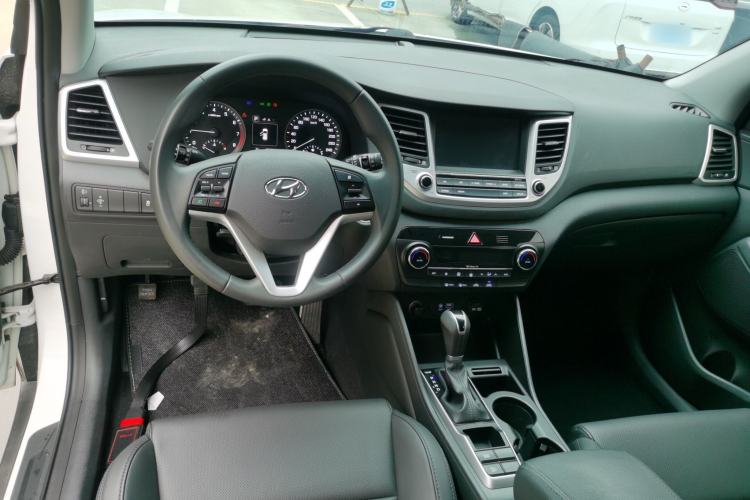 Used Hyundai Tucson 2015 1.6T Dual-Clutch Two-Wheel-Drive Smart Model