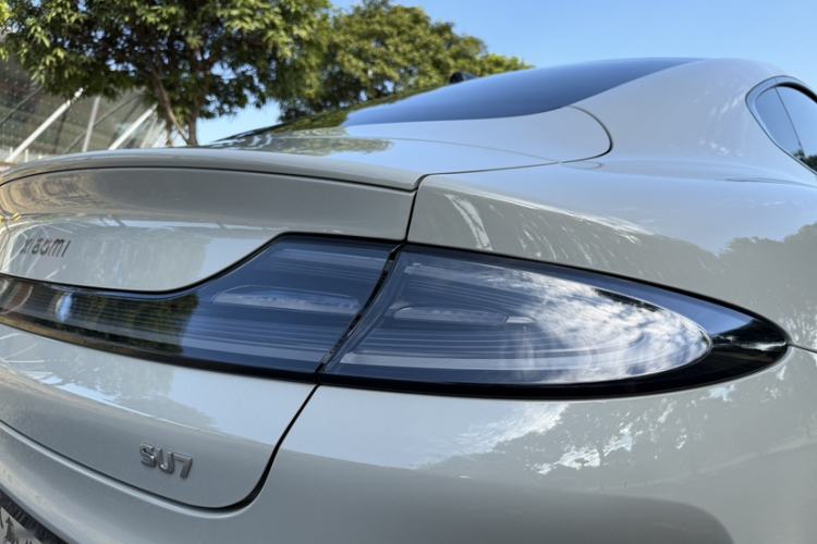 Used  SU7 2024 Rear-Drive Ultra-Long Range Advanced Pro-Level Intelligent Driving Version
