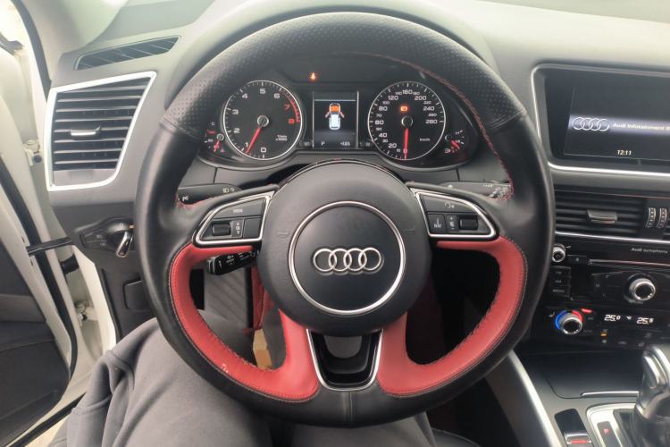 Used Audi Q5 2017 Plus 40 TFSI Technology Model