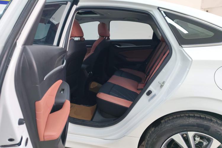 Used Changan Eado 2023 Changan Edition PLUS Blue Whale NE 1.4T GDI DCT Prestige Version
